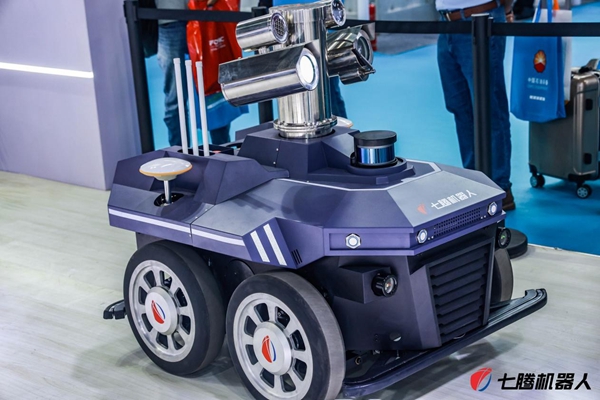 多款防爆化工机器人新品亮相CIPPE 2023