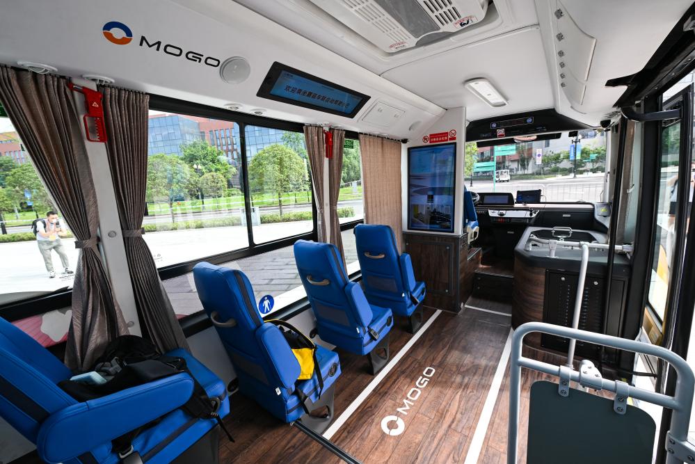 科技赋能大运会——探访成都大运会上的自动驾驶巴士