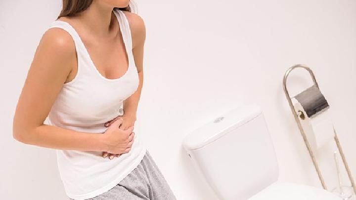 女性生理期腰疼一般是什么原因引起的